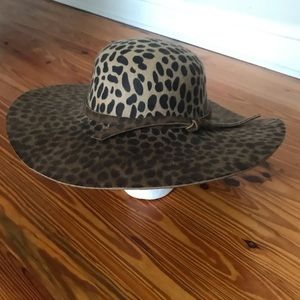 Leopard Print Felt Hat